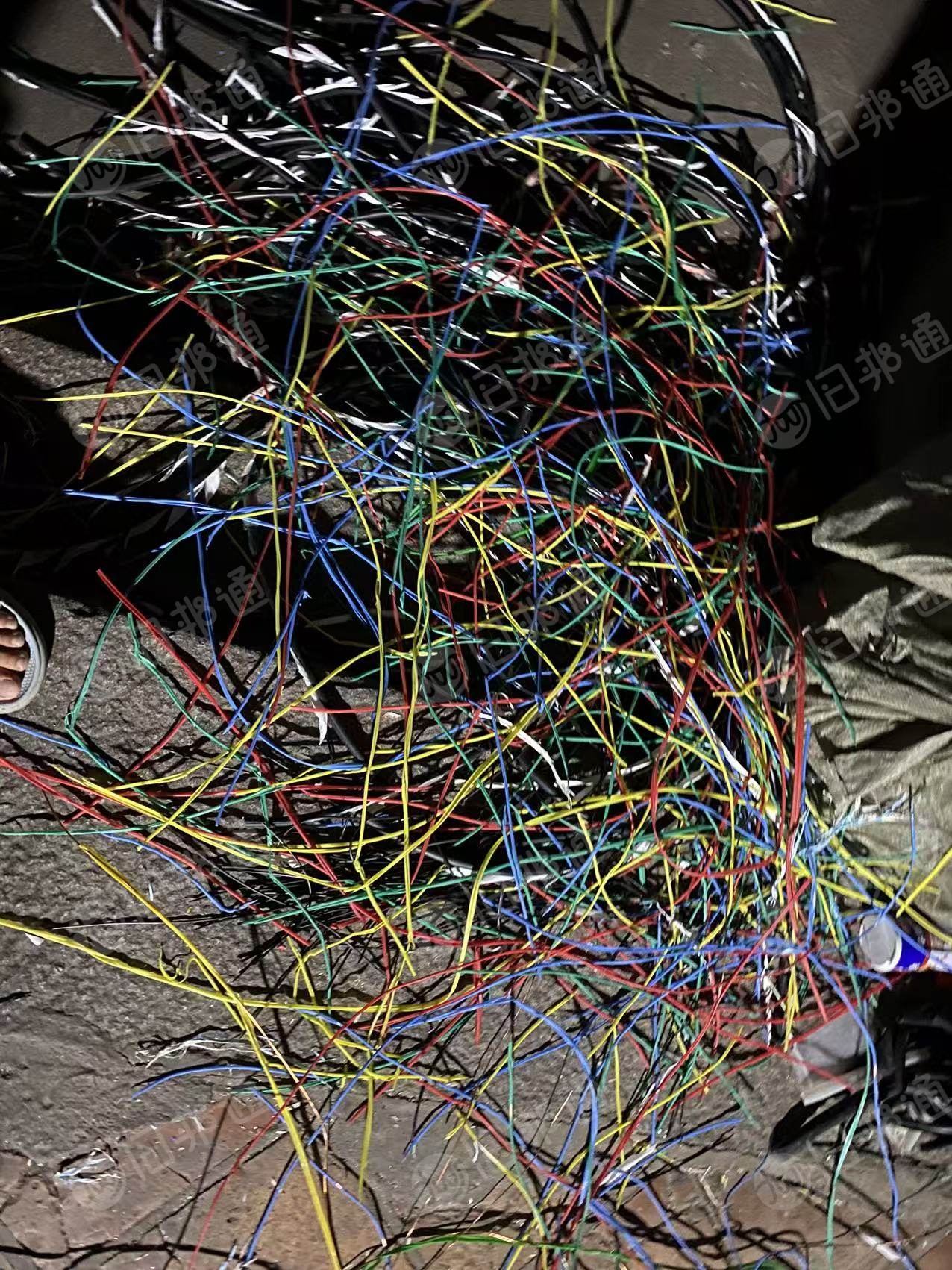 出售铜线和铜线皮,铝和不锈钢都有