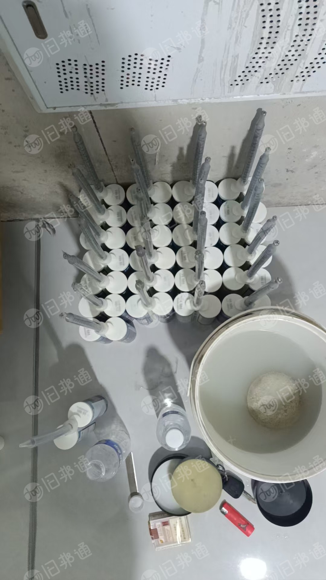 长期出售pp美缝剂毛料，现货30吨，没有去胶头