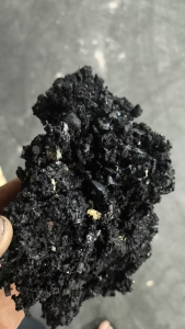 长期出售做pp摩配下来的排渣料，含金属，无网磨头