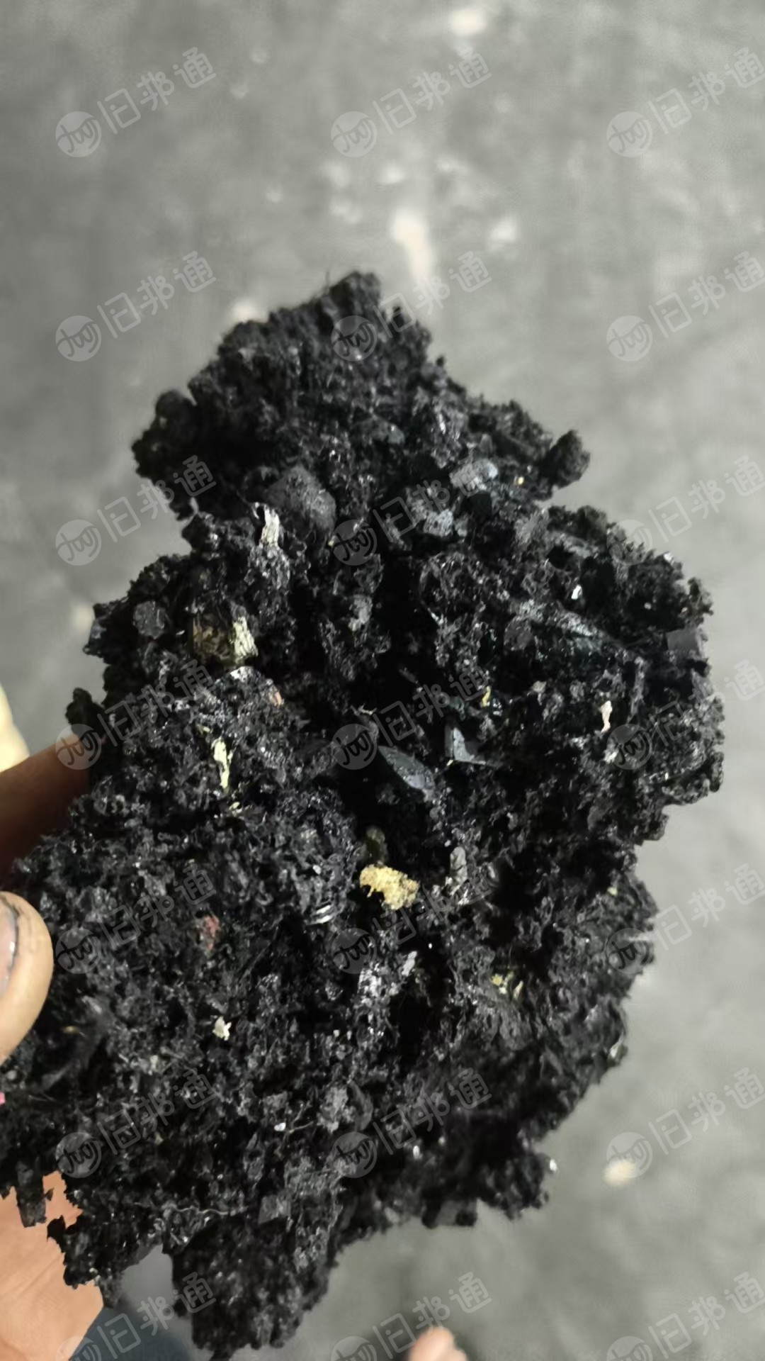 长期出售做pp摩配下来的排渣料，含金属，无网磨头