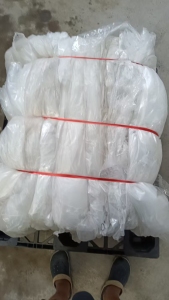 长期出售医疗器械厂下来的PE透气膜废料，每月10吨