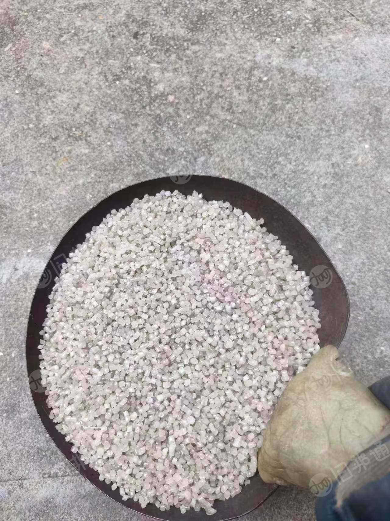 出售水洗缠绕膜颗粒，过100目，现货十几吨，每个月70吨，