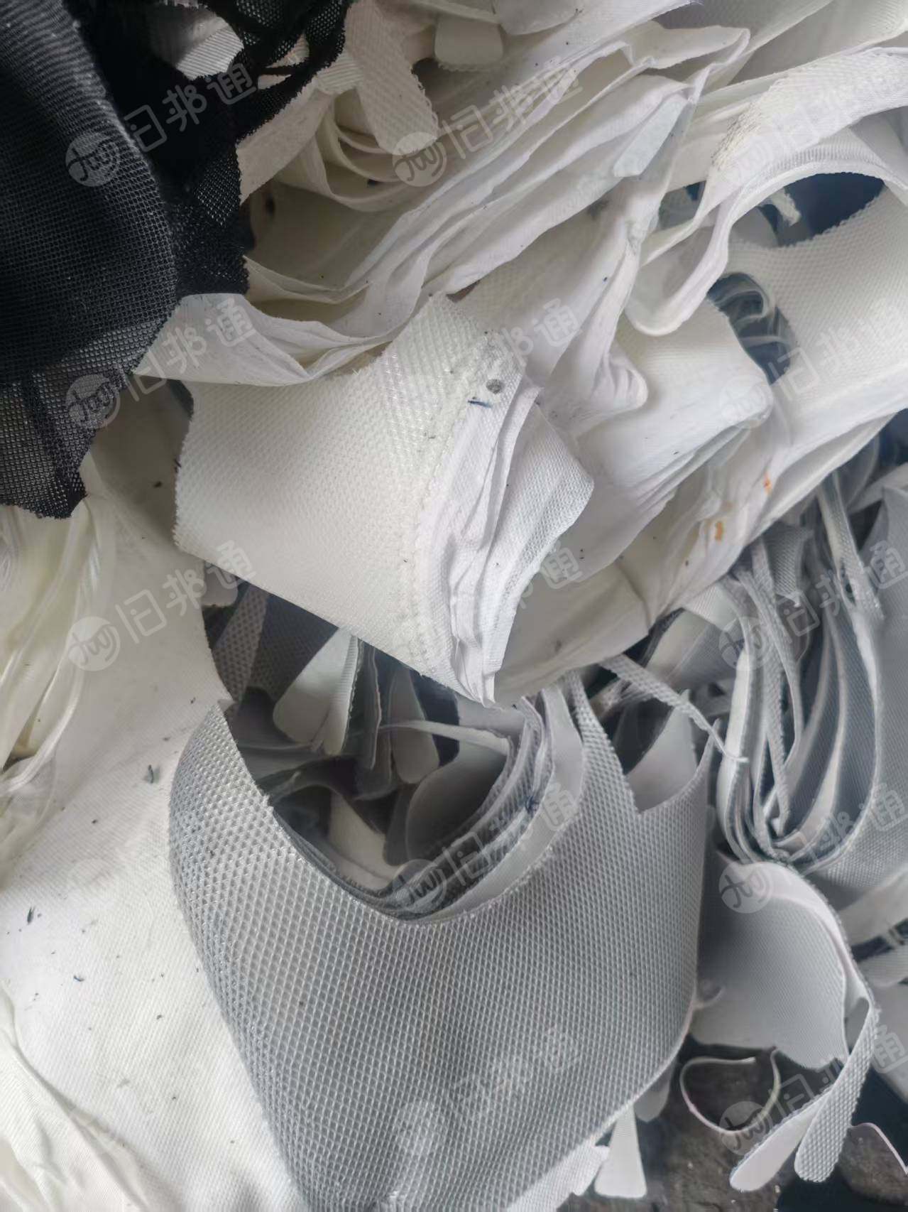 长期出售涤纶复合布，鞋帮布，涤丙复合，带胶带浆，每个月有200吨左右