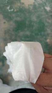 出售涤纶内胆布边角料，白色涤纶废布，只能开花用，现货有十五吨左右，货在山东枣庄