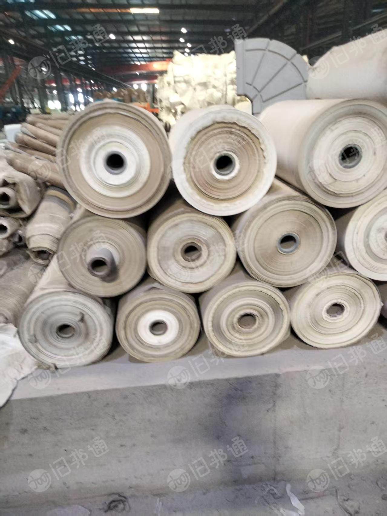 出售复卷好的不锈钢衬纸，轻油和无油都有，克重25至35克混的