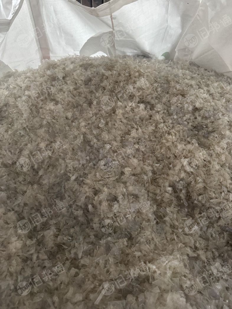 长期出售PVC透明膜破碎料，不带胶