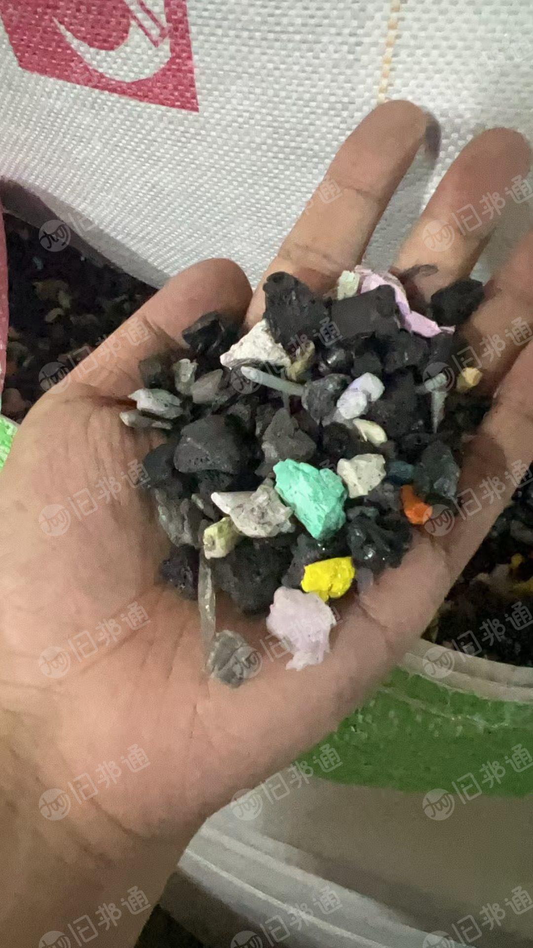 长期出售abs/pc合金破碎料，人工挑拣好破碎