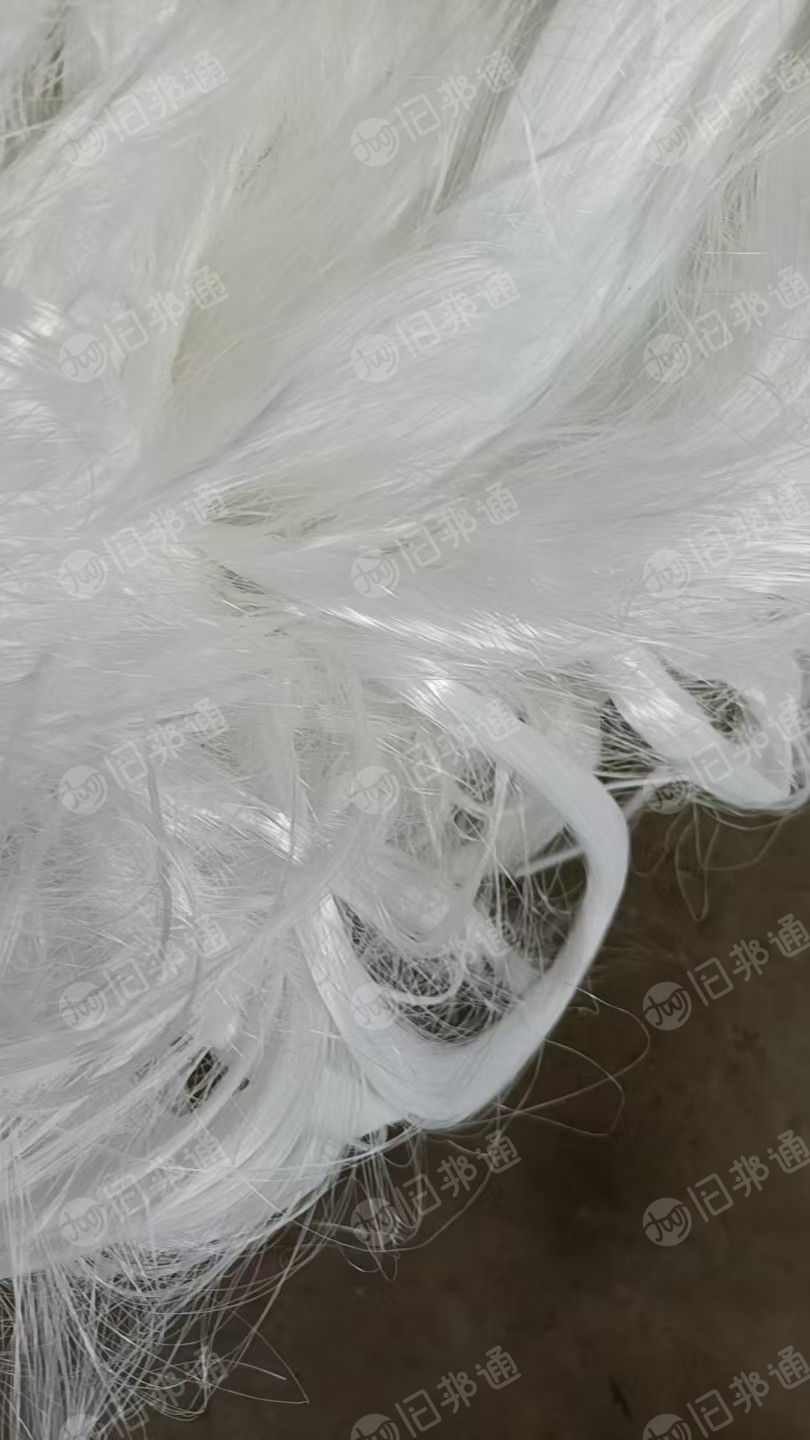 长期出售涤纶长丝浆丝，涤纶弹丝浆丝，涤纶浆丝，涤纶废丝，基本上20D-30D的，现货有50多吨