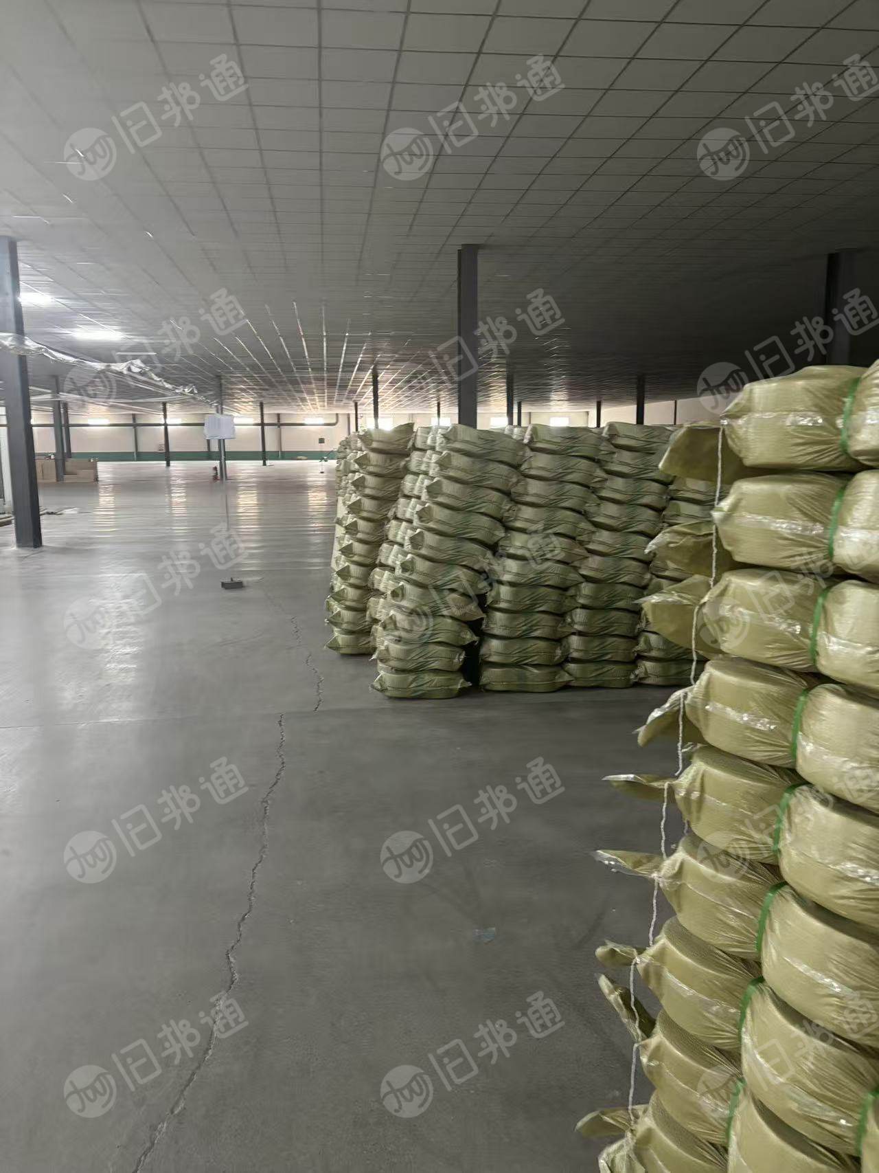 长期出售正品环纺32支涤纶纱，涤纶纱线，现货60吨，在河北石家庄