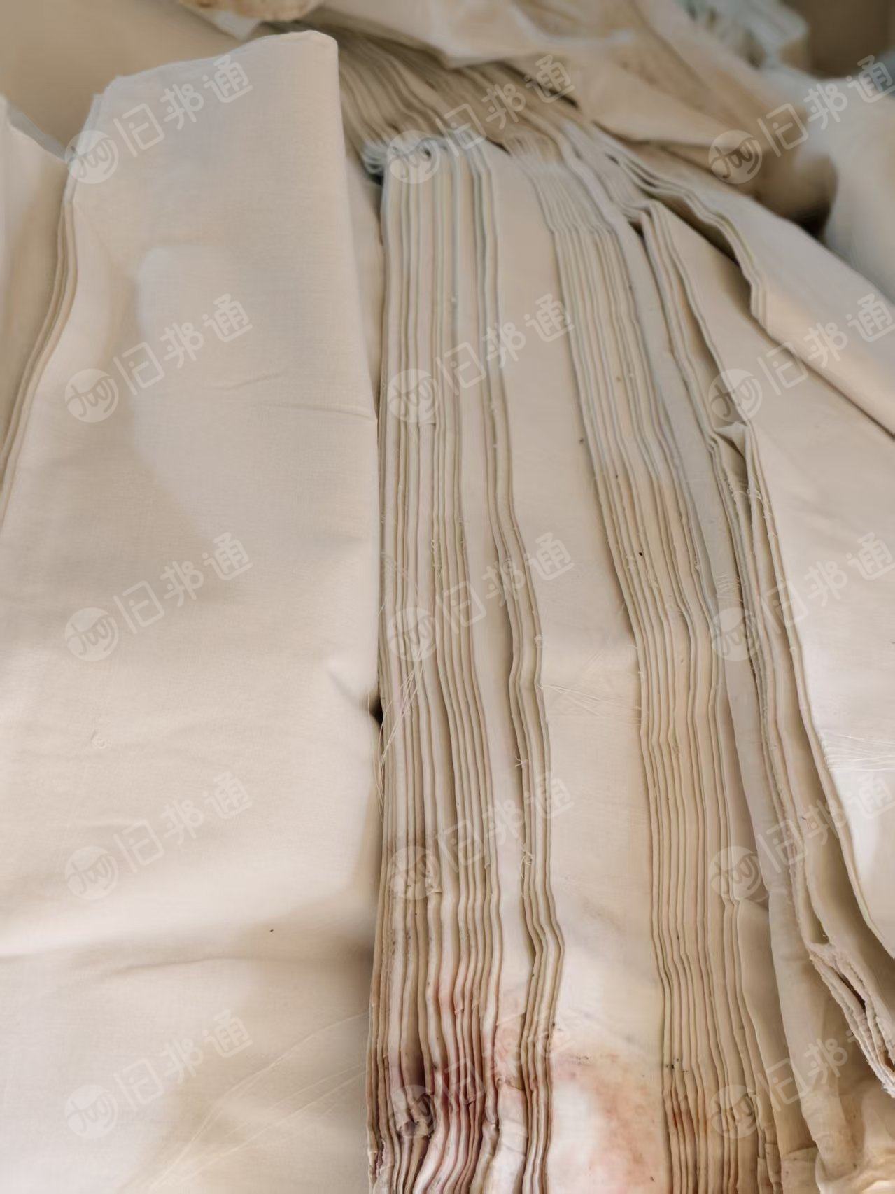 出售涤纶坯布,白坯布,涤纶库存布,处理布,24支,打好包的是有8000米,货在河北石家庄