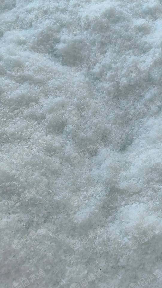 长期出售亚克力锯粉,月可供100-200吨