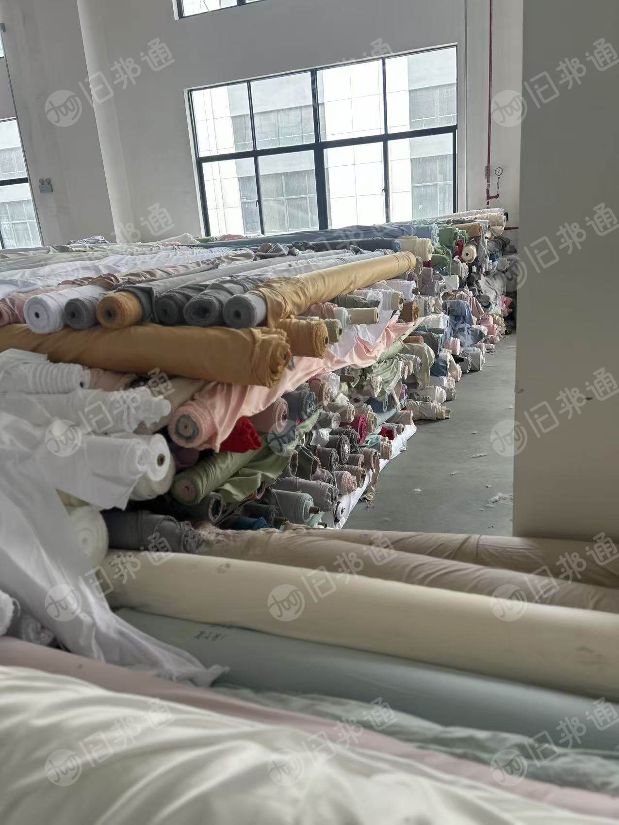 长期出售家纺库存布，家纺涤纶布，统货出，现货80吨