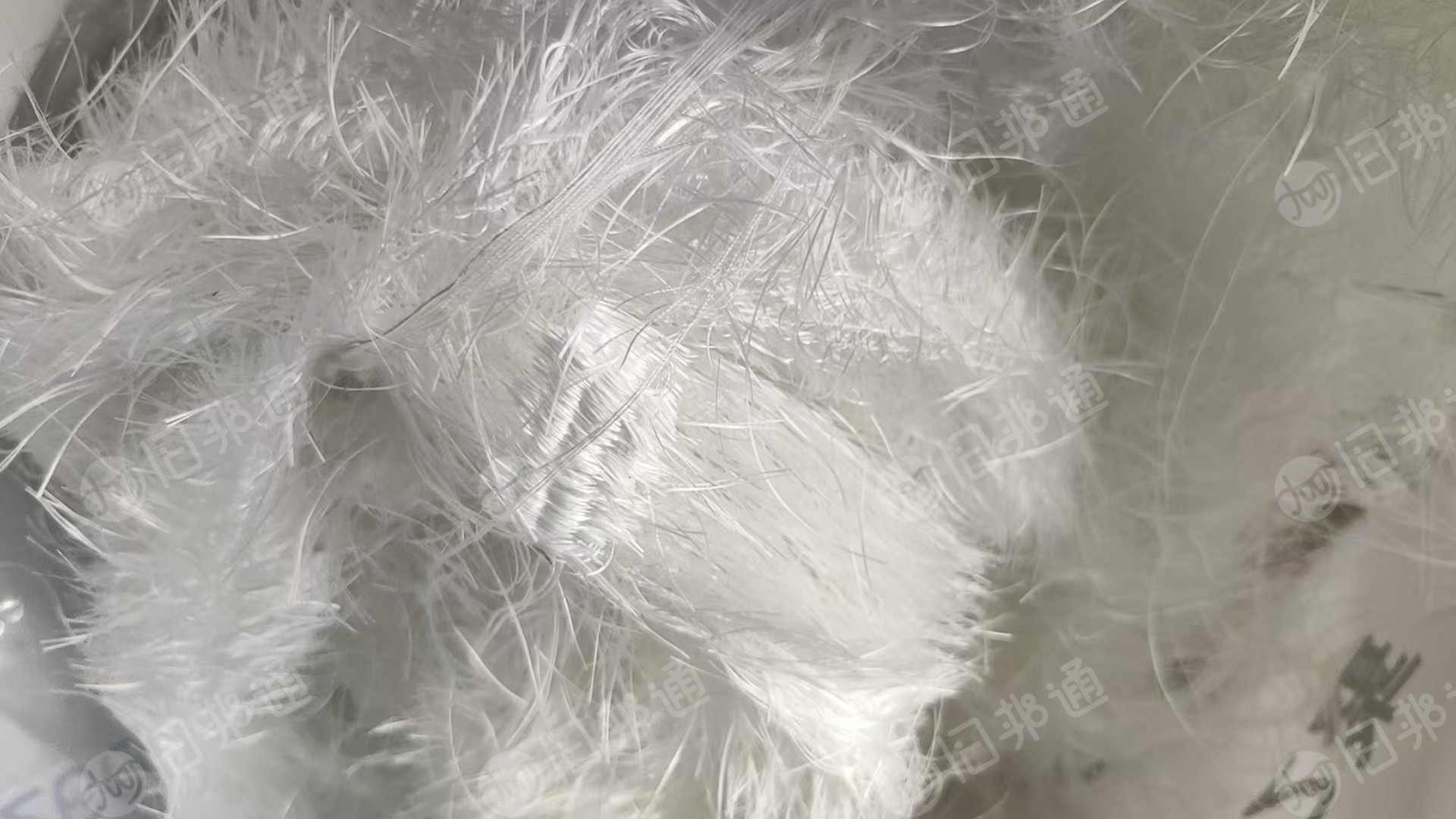 长期出售玻璃纤维废丝，无碱玻璃纤维，淀粉型，直径7-11微米，在江西赣州