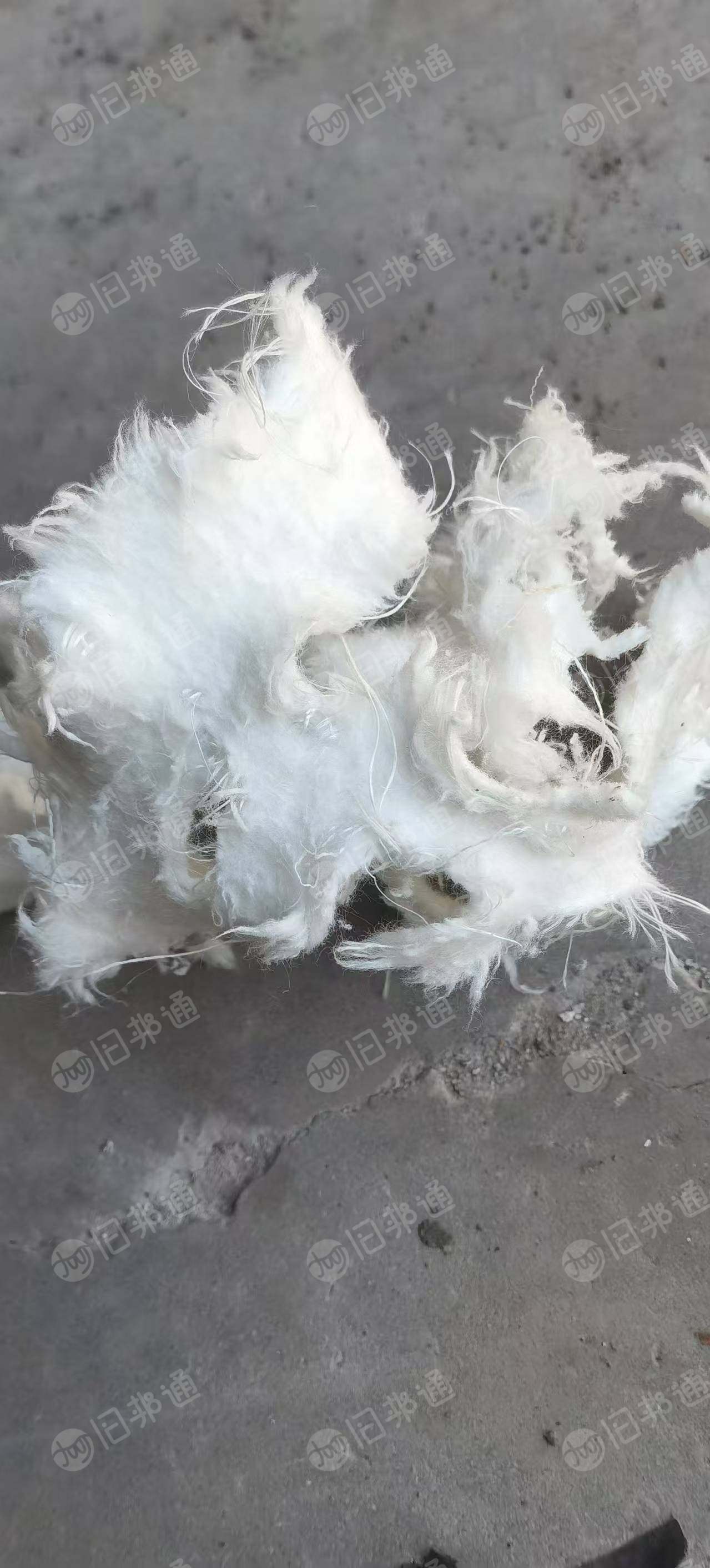 长期出售涤纶除尘布料，漂白过的，纯涤纶，可以开花造粒，现货9米6一车