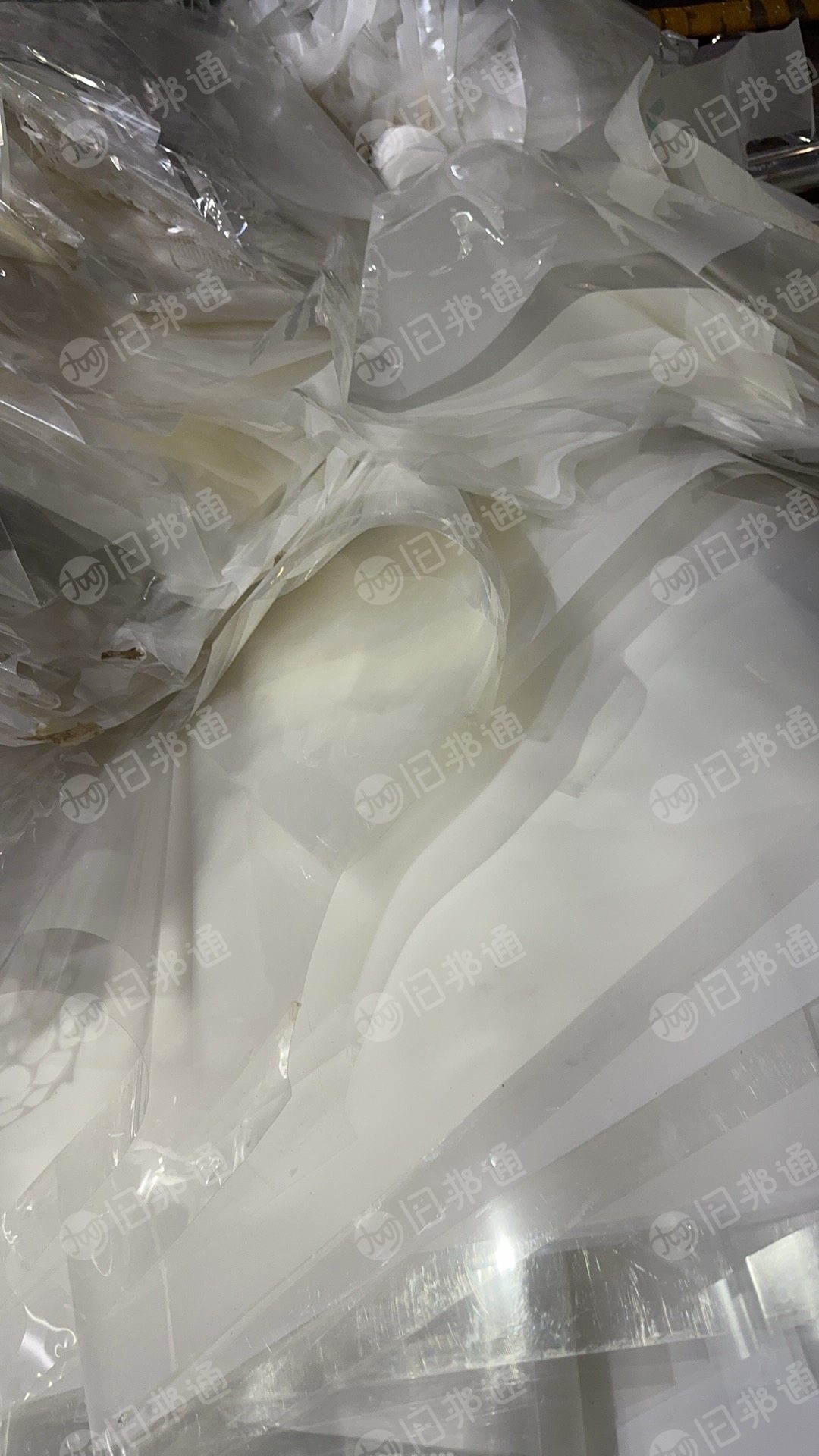 大量回收pet磨砂料，反光片，油墨料等清洗料