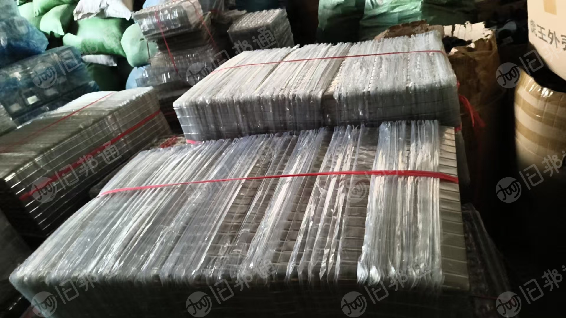 长期出售pet吸塑盒毛料，电子厂吸塑盒和蓝莓盒子，有人工挑选，每月都有
