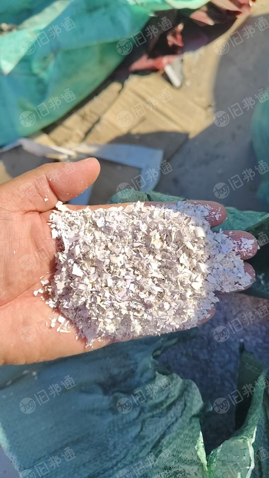 出售中性PVC墙纸毛料200吨,破碎料也有