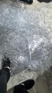 出售软质PVC毛料，高频机厂，手机包，洗漱包，化妆品包，礼品包下来的，每个月20-30吨