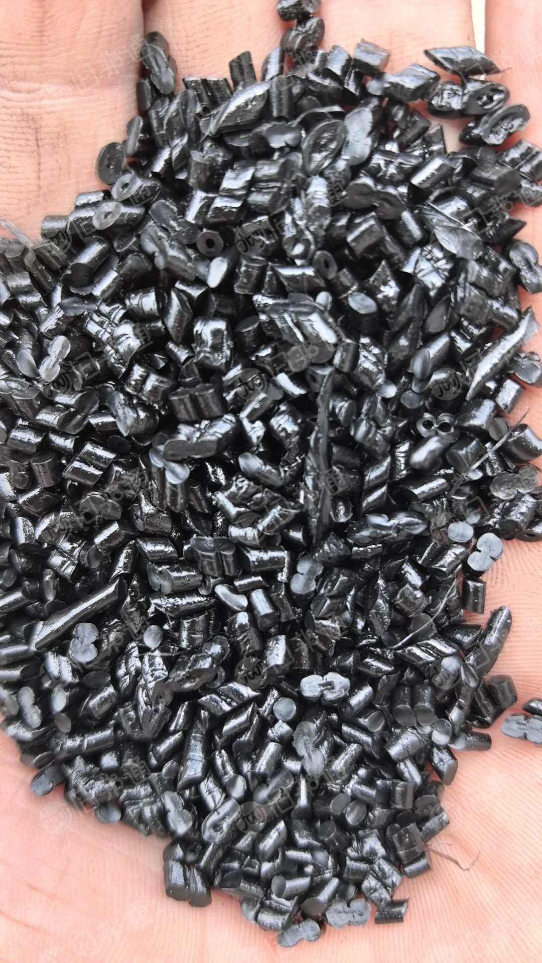 出售进口电缆皮PE颗粒，可做色母载体，营养杯，花盆，管道