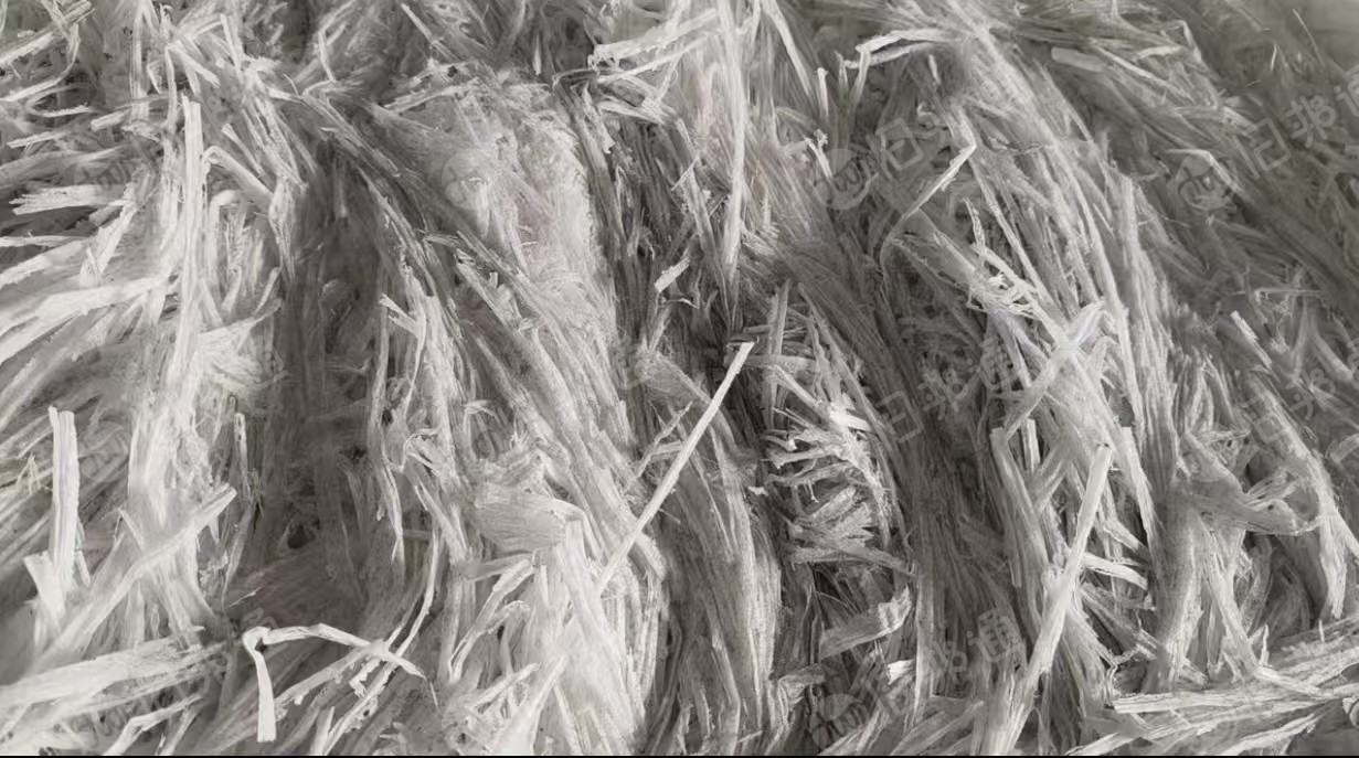 出售pp压板厂下来的pp刨丝，现货200多吨