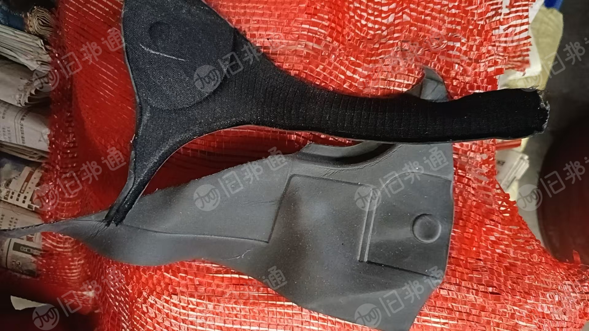 出售装VR眼镜的盒子边角料，PP/PET材质，货在贵州铜仁
