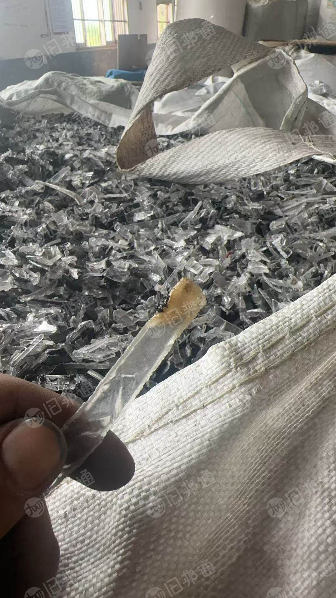 出售PC灯罩破碎料，带胶，月供20吨左右