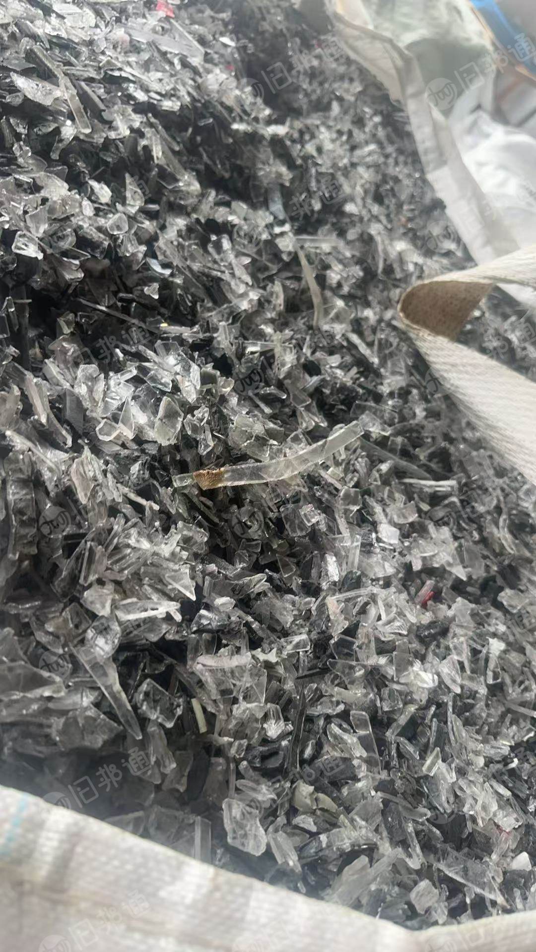 出售PC灯罩破碎料，带胶，月供20吨左右