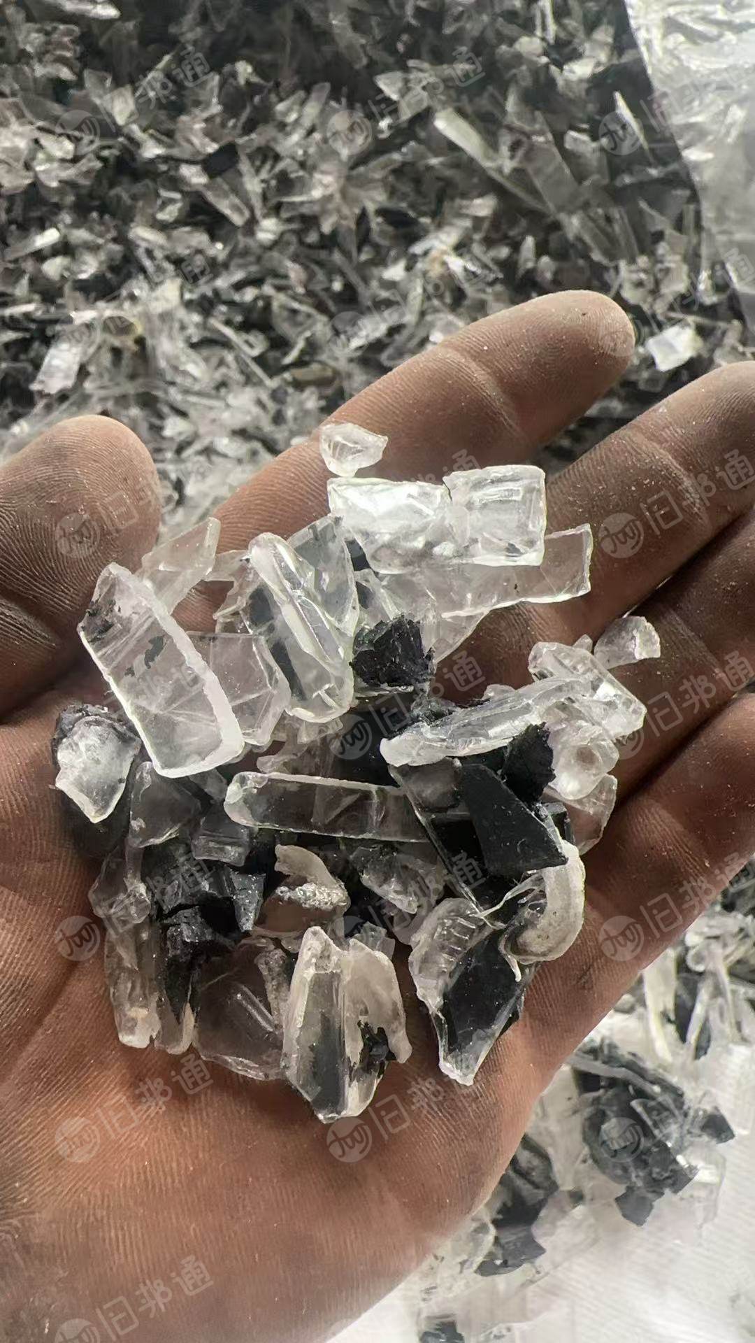 出售PC灯罩破碎料，带胶，月供20吨左右