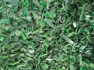 出售PET打包带破碎料，黑色单独挑出来，纯绿色打包带破碎料月供200吨
