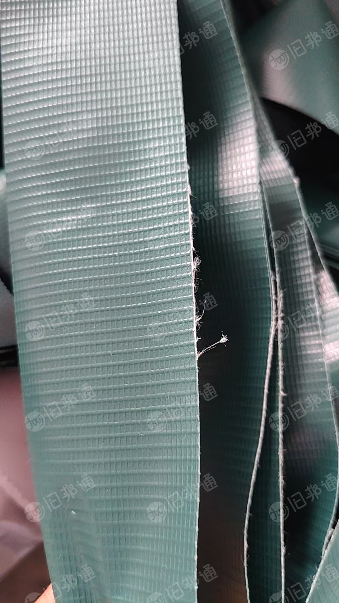 出售PVC夹网布边角料，各种颜色混在一起