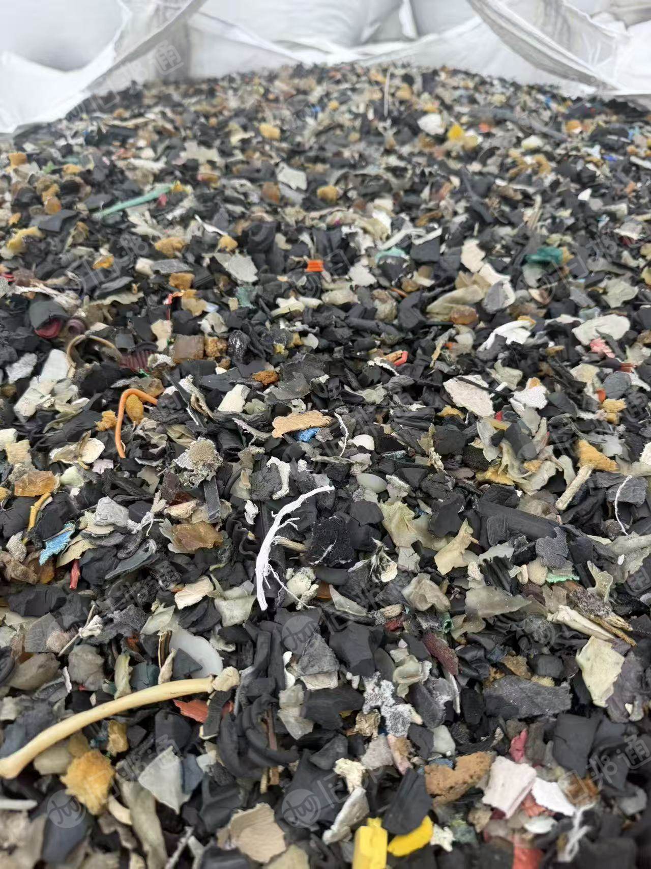 长期出售静电分选下来的汽车橡胶破碎料