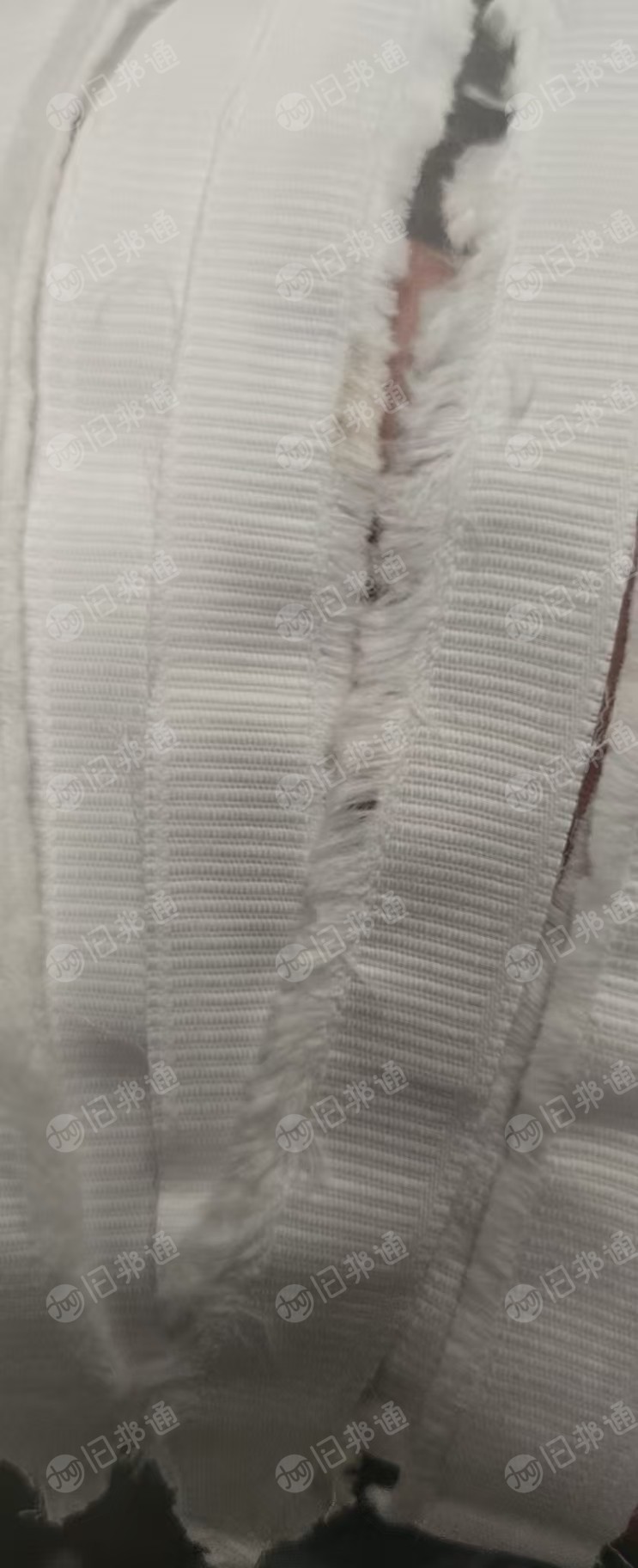 长期出售家纺白色纯棉废布，纯棉边脚料，现货十几吨，在安徽滁州