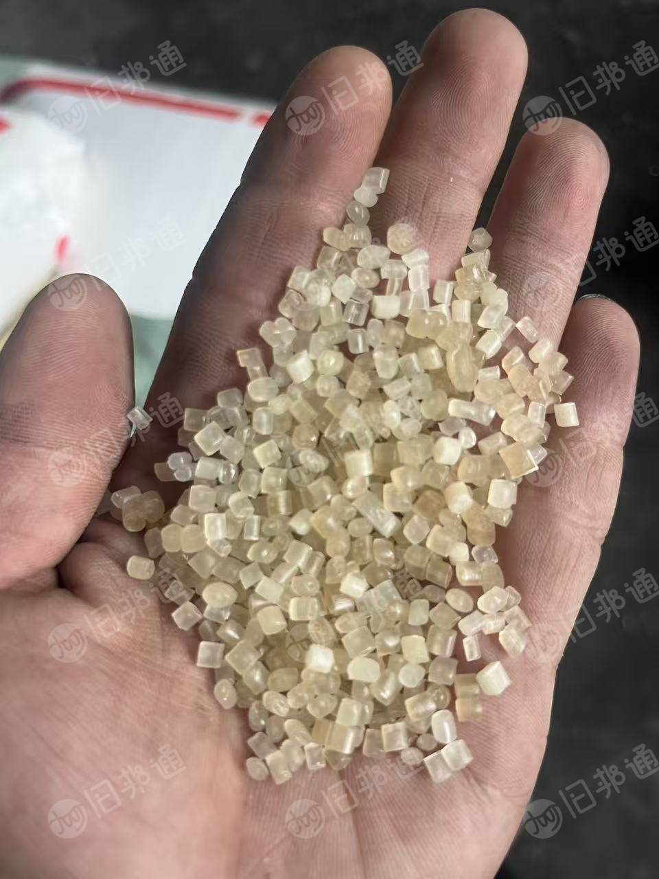 出售B级PP颗粒，卷膜做的，过150目，带点黄色