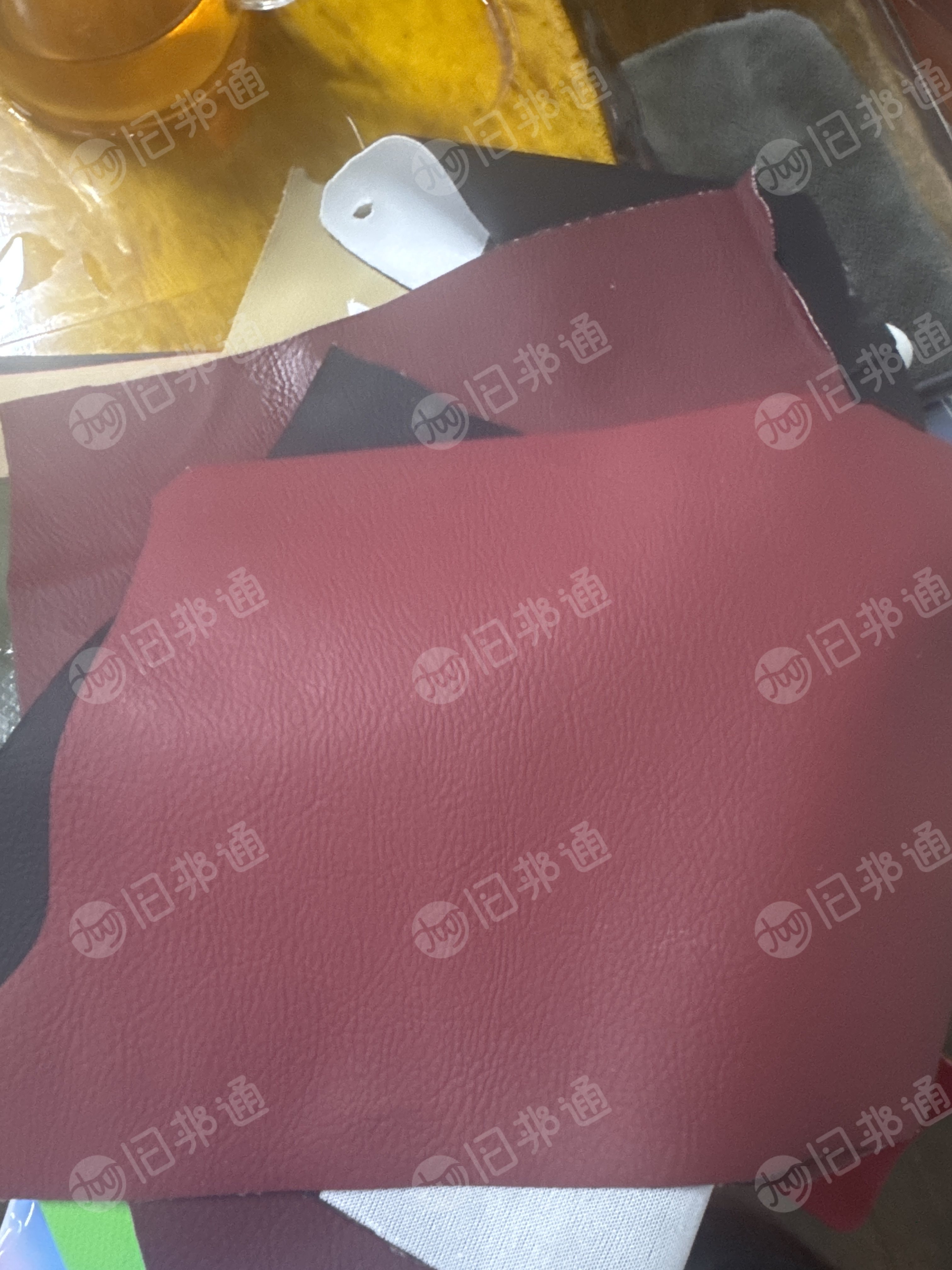 长期高价回收库存皮革超纤革PU革PVC革猫抓布，尼龙料手袋鞋材等