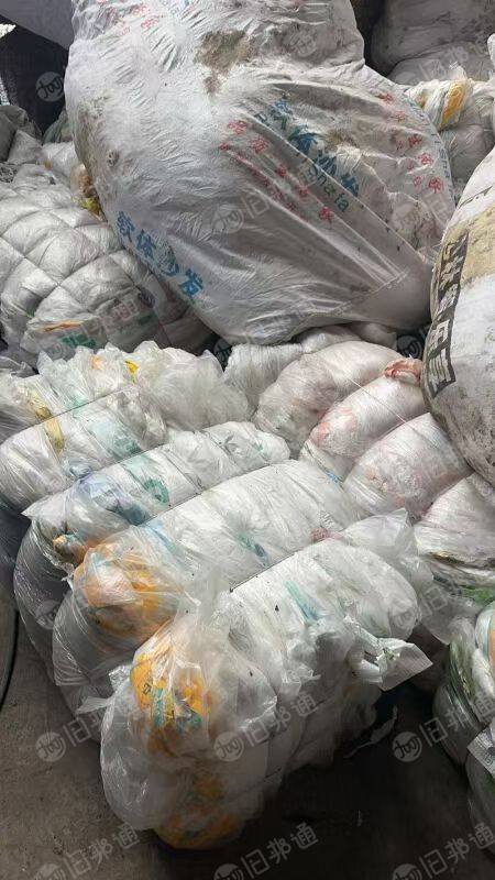常年出售缠绕膜膜废料，高压平板膜废料，花高压膜废料