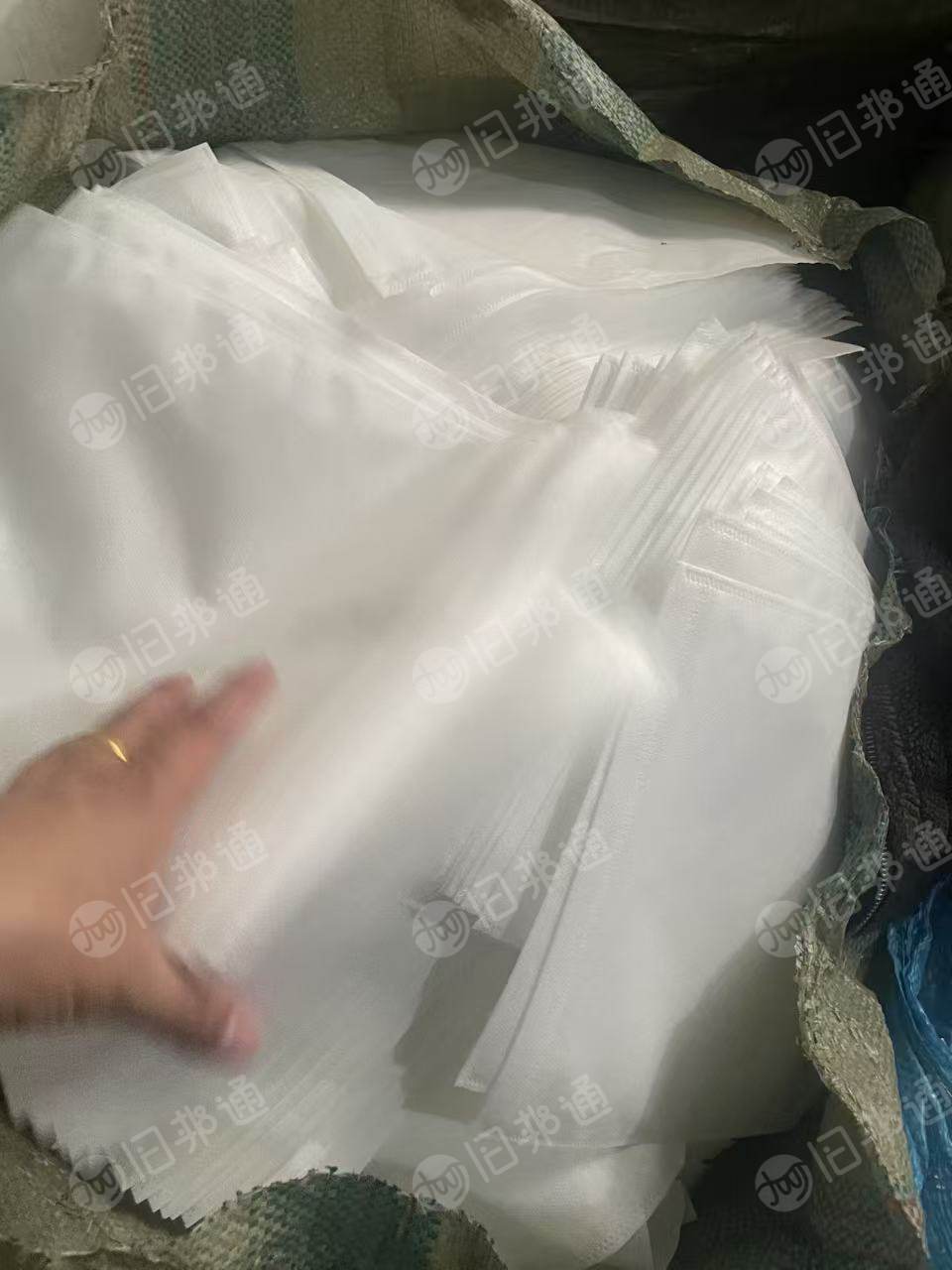 出售白色PP无纺布边角料，丙纶无纺布，货在河北保定