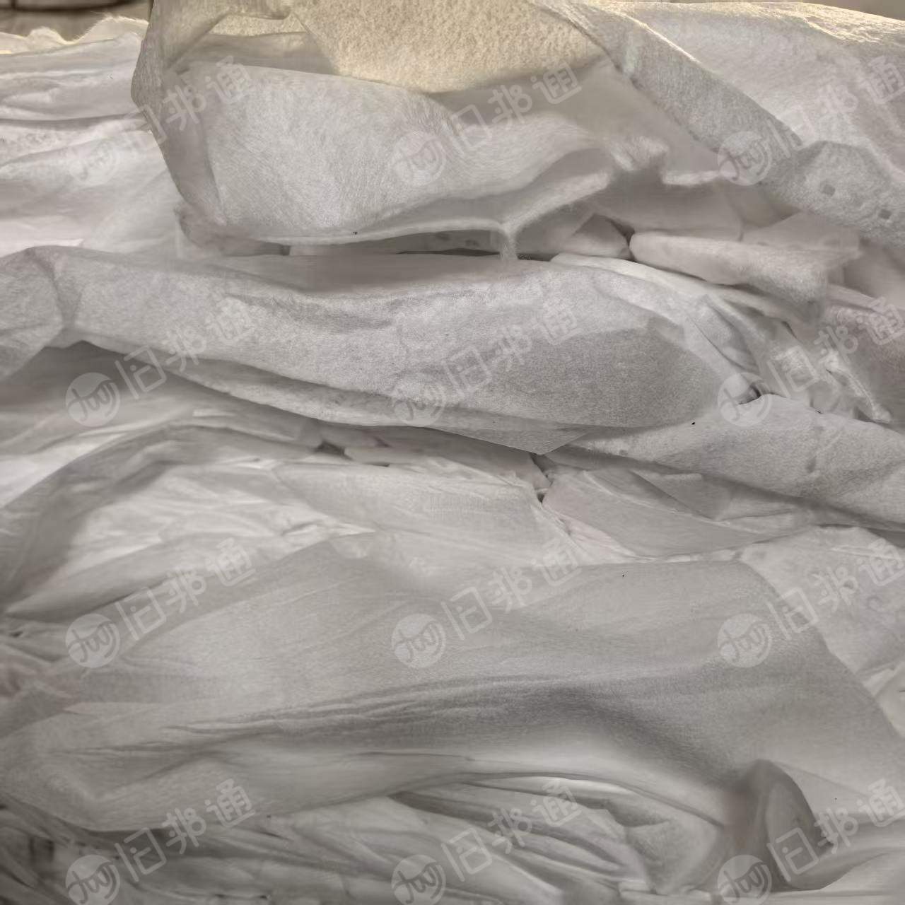 出售pp无纺布，pp无纺布边角料，可以造粒用，现货十吨左右，货在广东广州