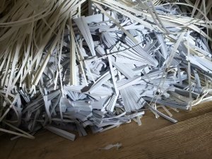 印刷厂长期处理纯白双胶纸边，铜版纸边，无碳纸边