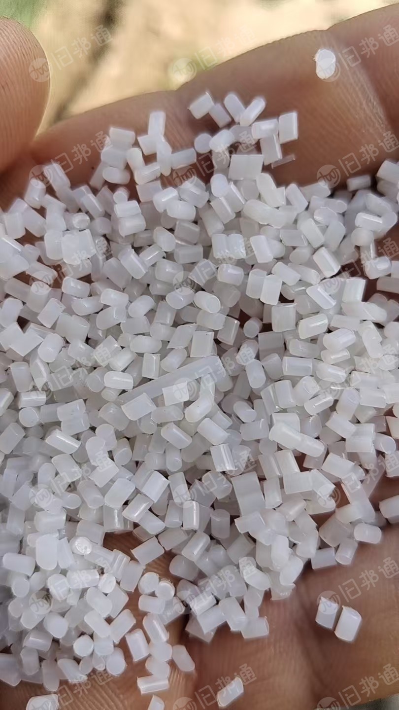 长期出售珍珠棉大白颗粒，过60目和80目，每月几十吨，现货够车