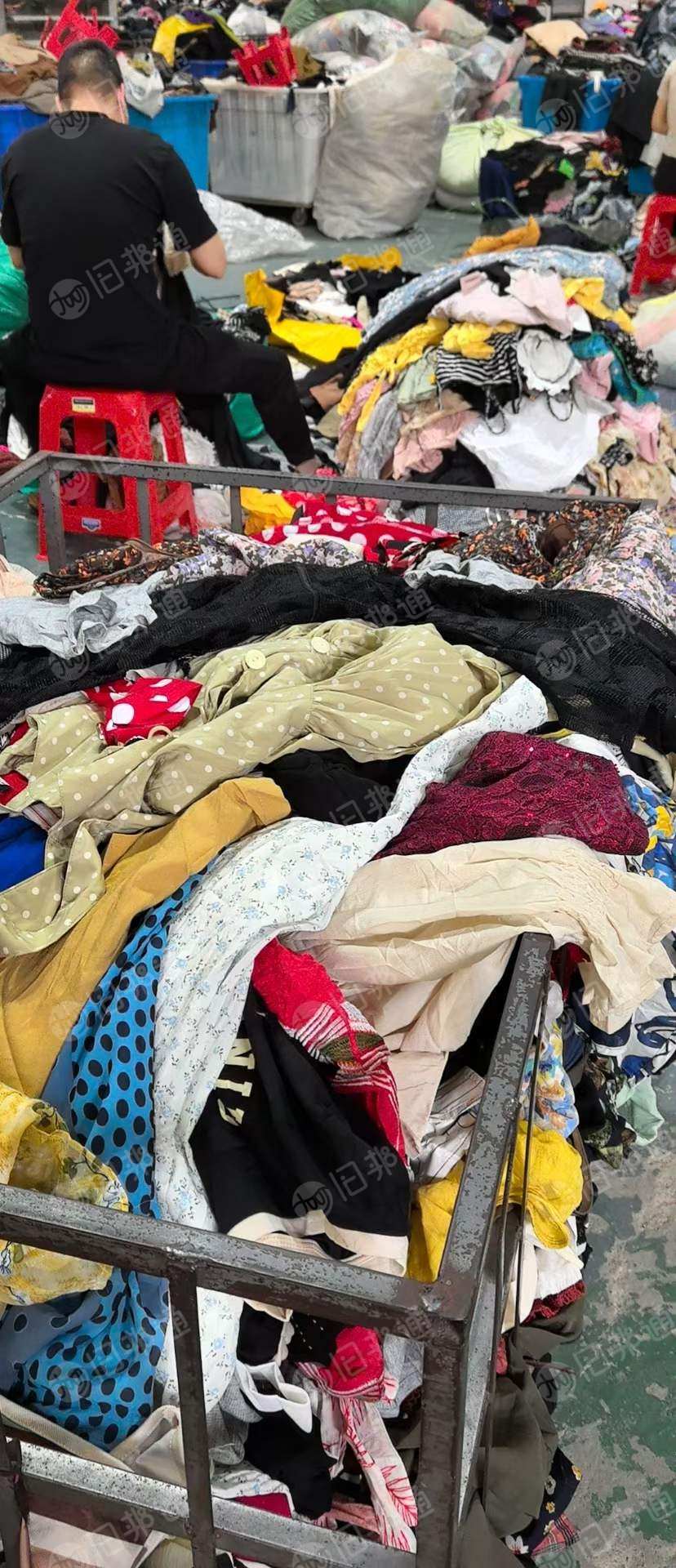 长期出售旧衣服分拣，夏装，冬装，鞋子，包包，在广东惠州