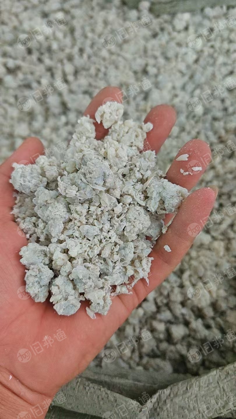 长期求购白色涤纶泡料，涤纶布泡，拉片材用，厂在山东菏泽
