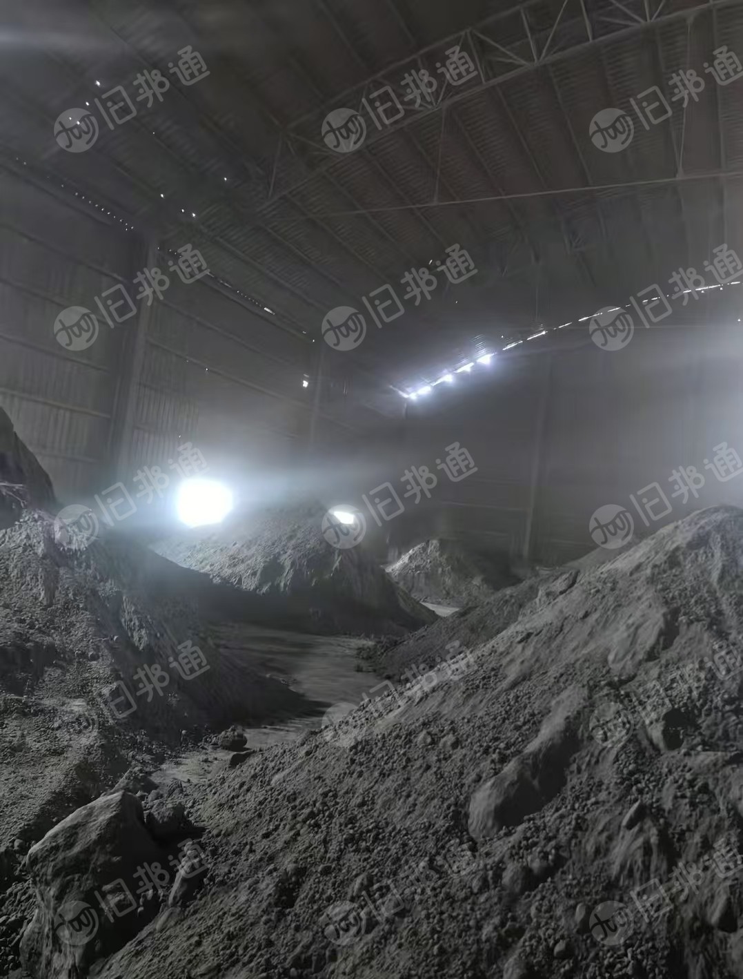 长期出售高锌灰，布袋灰，有含锌15-25和含锌40-55两种含锌灰，每月几百吨