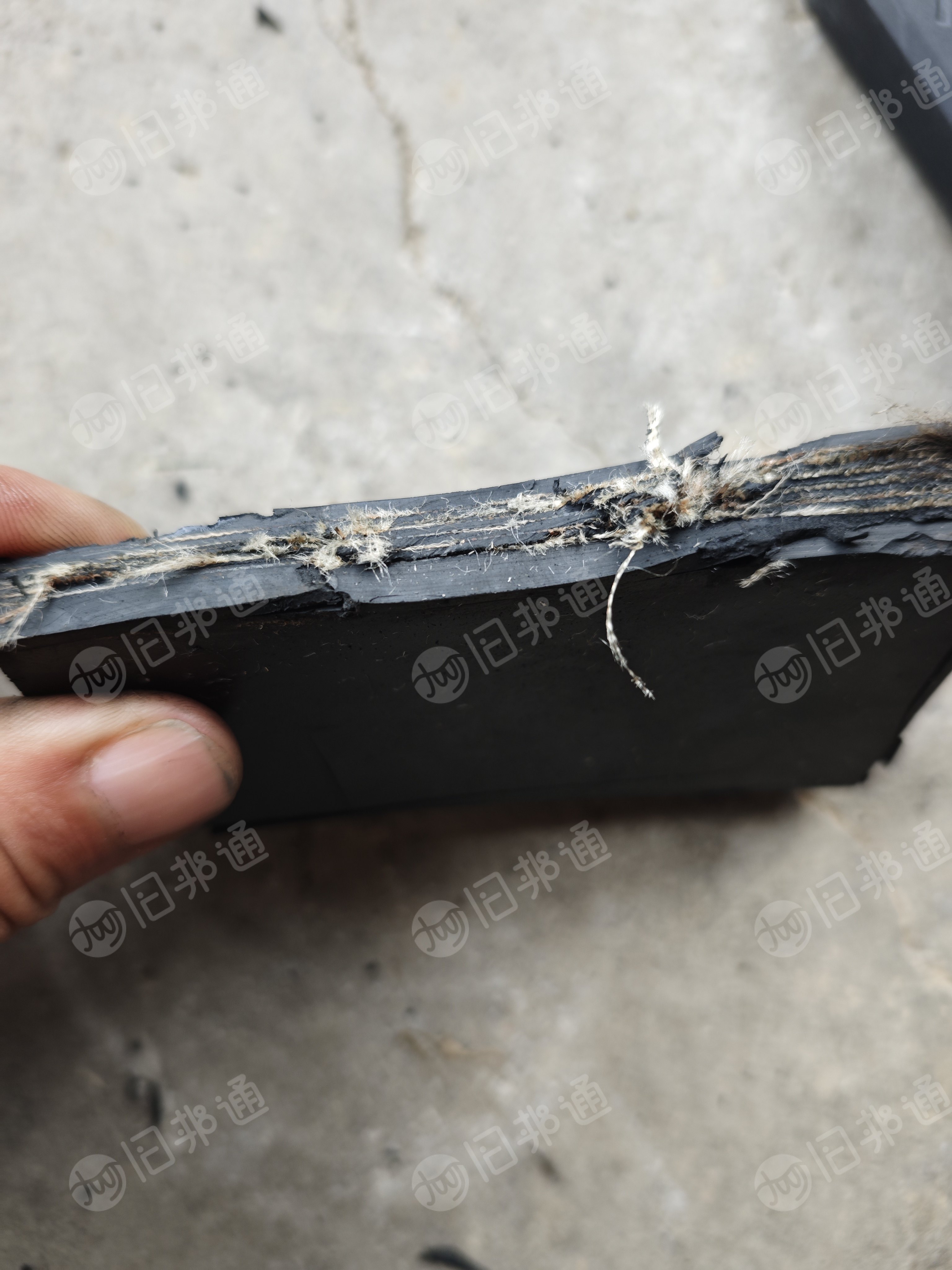 出售橡胶输送带废料，不带钢丝，有一二十吨