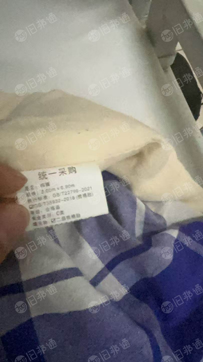 出售纯棉学生被,旧学生被,薄被,厚被,褥子都有,按套出,货在山东济宁
