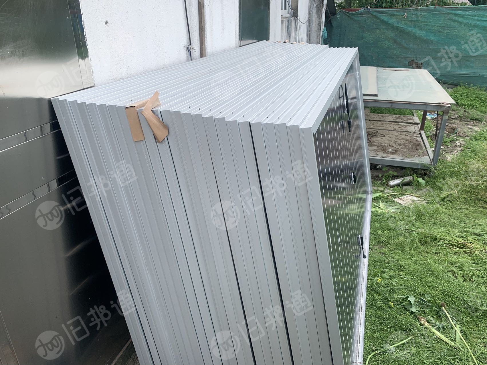 大量求购废旧光伏板废料