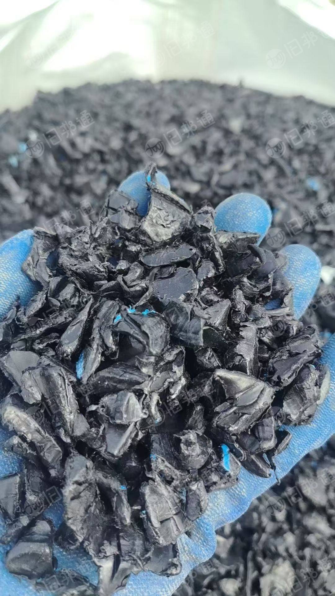 出售蓝线管破碎料，现货一挂车