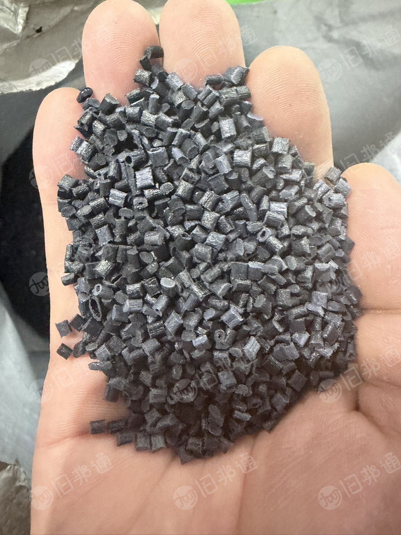 出售金发尼龙颗粒，30玻纤，现货20几吨