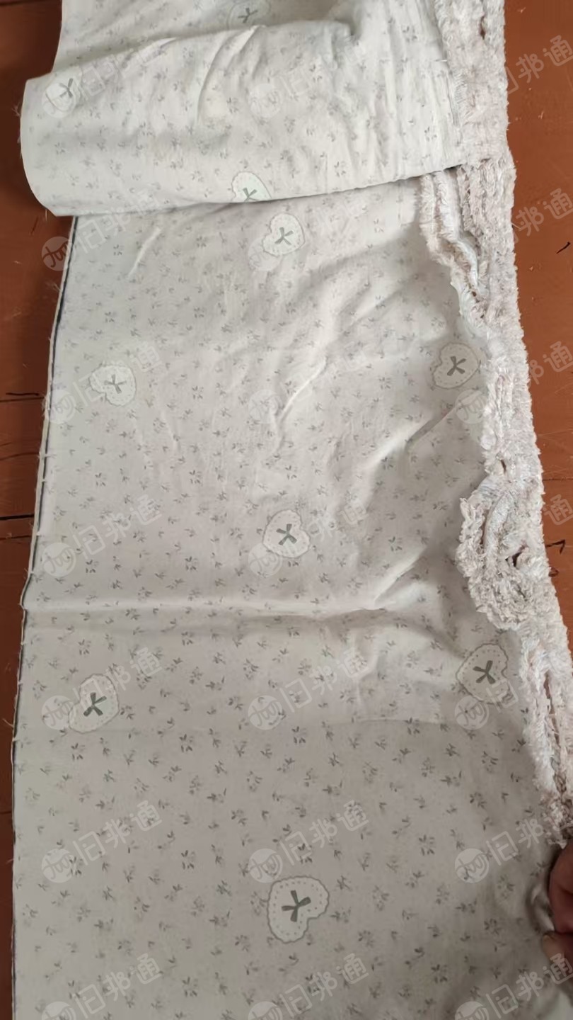 长期出售涤纶刀口布，涤纶布，20-40公分宽的都有，货在山东聊城
