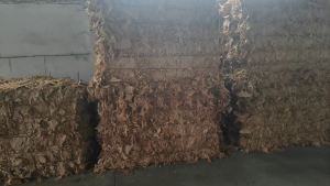 出售本色蛋糕纸边角料