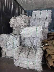 长期出售白色A4纸边角料，一个月十几吨